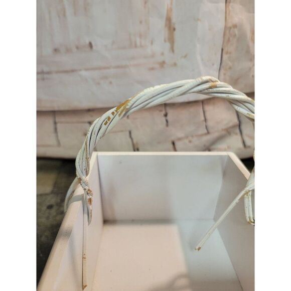 Easter wooden white floral basket AS IS Decor figure - Picture 3 of 9